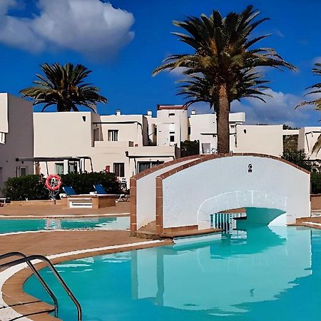 Red Hibiscus Corralejo Irent Fuerteventura Apartment Ngoại thất bức ảnh