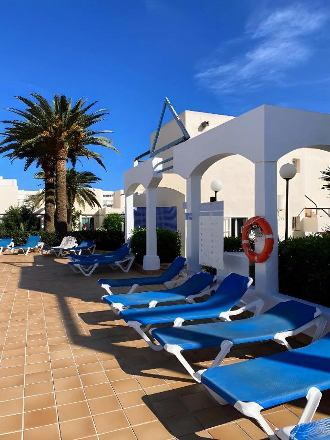 Red Hibiscus Corralejo Irent Fuerteventura Apartment Ngoại thất bức ảnh